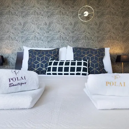 דירה Polai Boutique With Free Parking פולה
