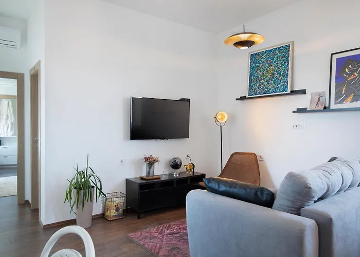 Polai Boutique With Free Parking 풀라